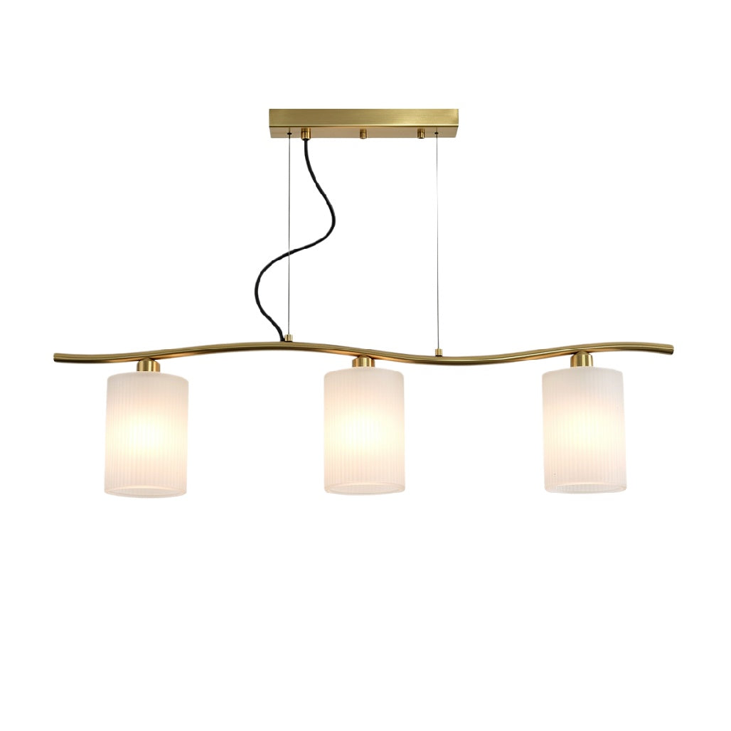 "Moderne Hanglamp met Drie Witte Glasdiffusers en Gouden Bevestiging"